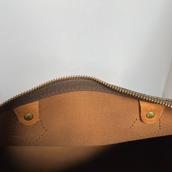 Louis Vuitton Speedy 30 - Picture 11 of 14